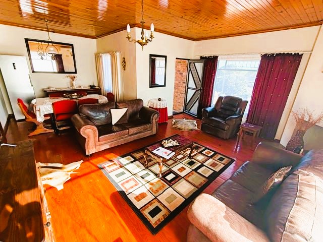 5 Bedroom Property for Sale in Vredenburg Western Cape